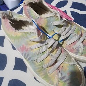 Rocket dog slip on sneakers